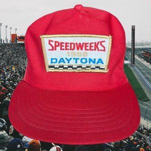 Vintage 1988 Speedweeks Racing Daytona Red Embroidered Snapback Trucker Hat Cap